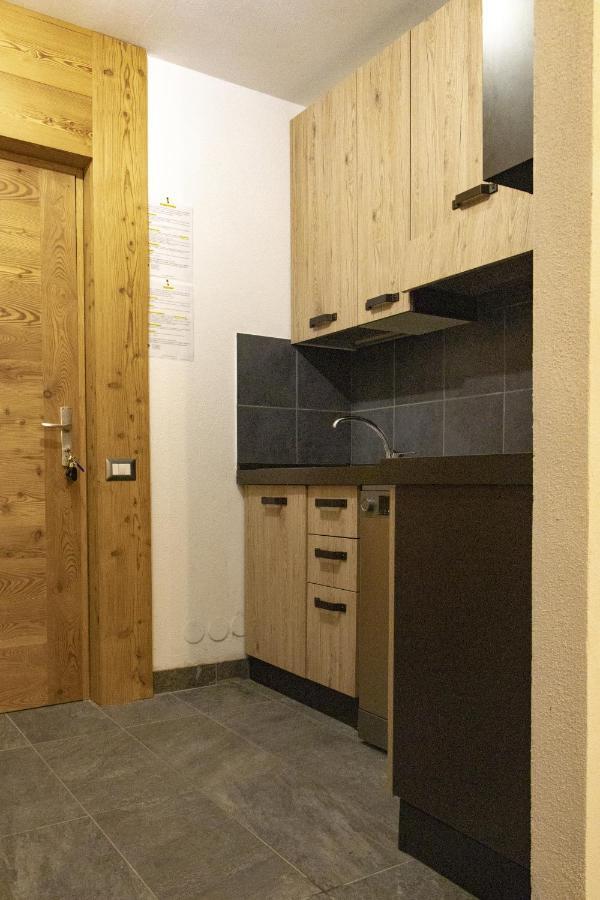 Complesso i Dadi - Condominio Cielo Alto Breuil-Cervinia Esterno foto